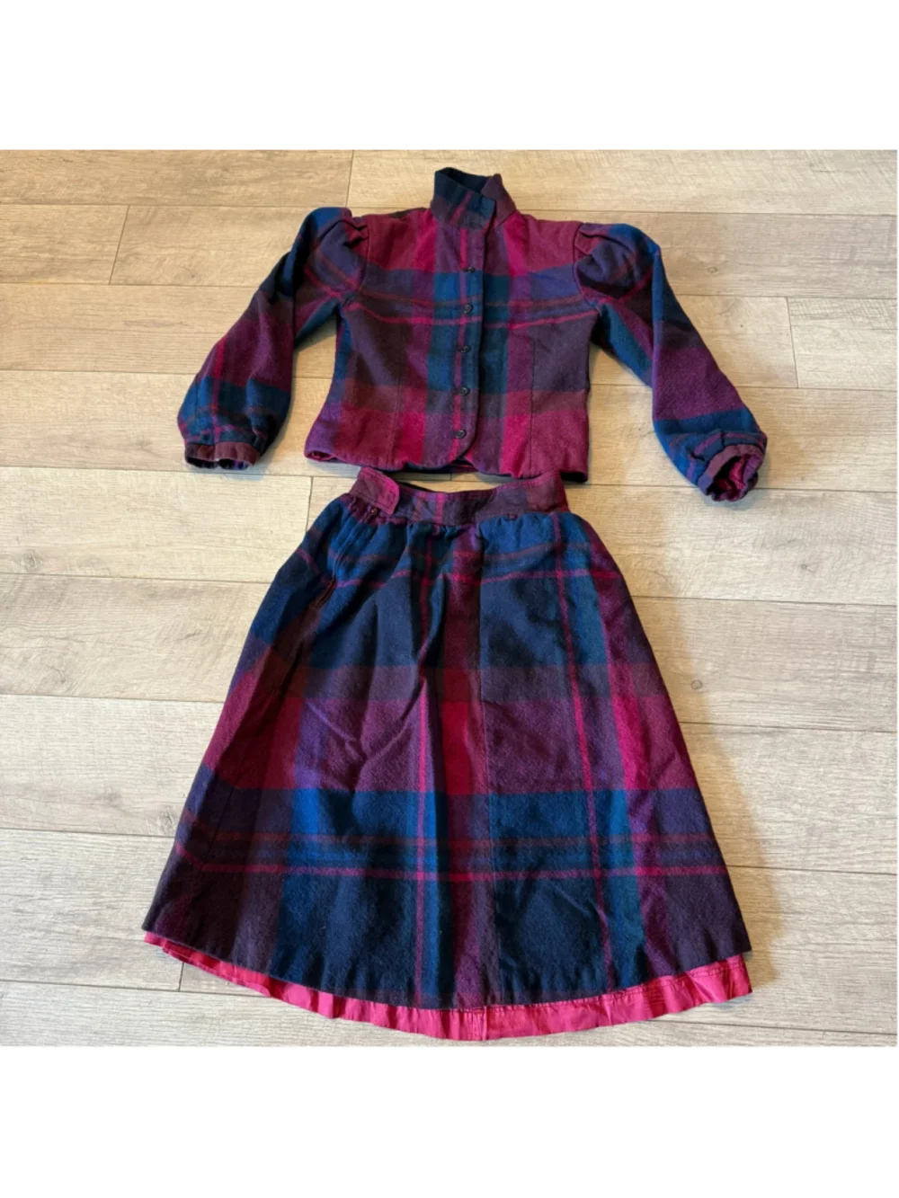 Vintage JH Collectibles 100% Wool Plaid Skirt Suit 2 Piece Jacket Burgundy